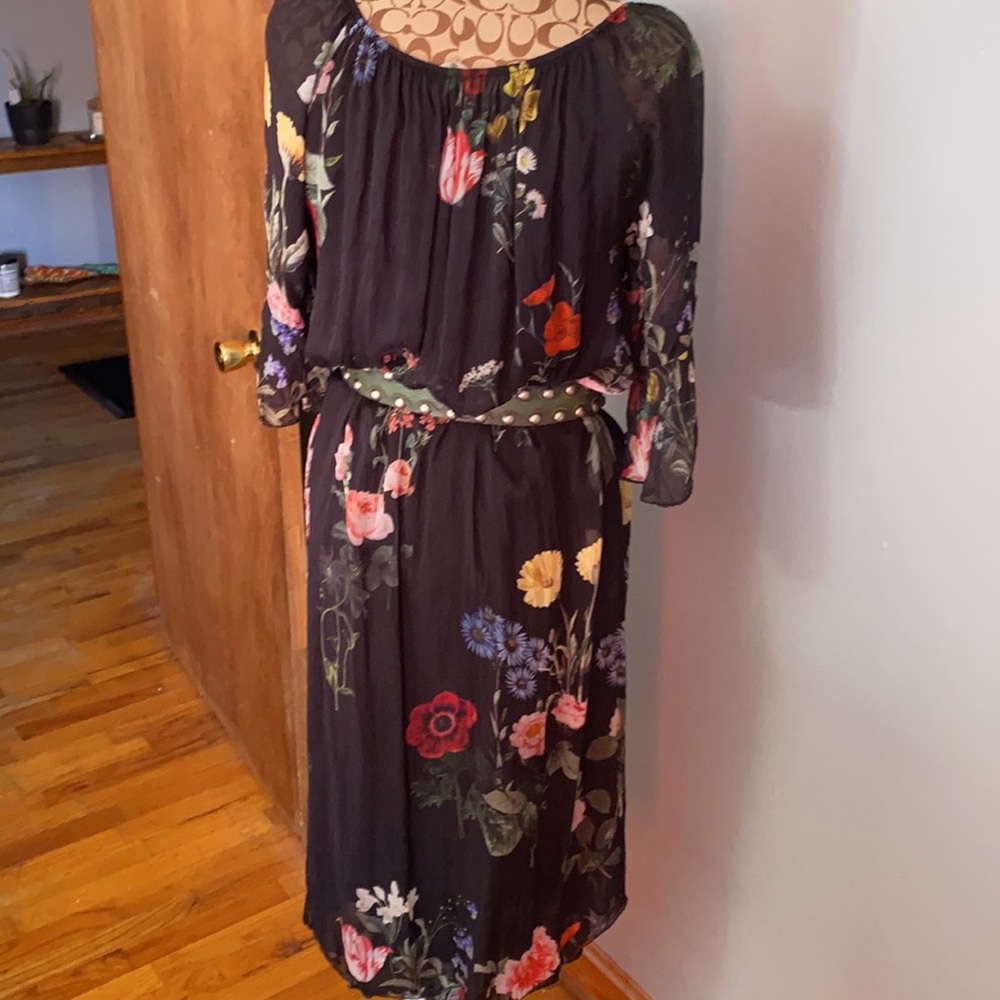 Dress - Picture 3 of 8